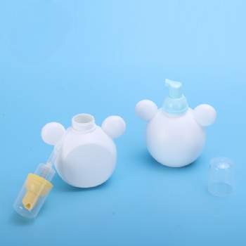 baby care shampoo bottle with capacity of 250ml
