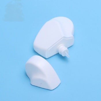 High-grade 50ml heart shape PE squeeze bottle Sunscreen bottle Hand cream bottle separate bottle