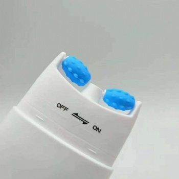 Stock 100gV silicone double roller neck massage hose scrub pressing Neck Cream bottle PP material